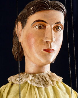 Mädchen - antike Marionette